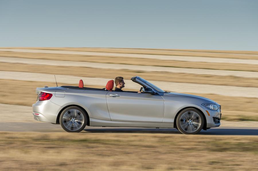  BMW 228i Convertible Sport Line 2015 года  (US) (фото 16 из 30)